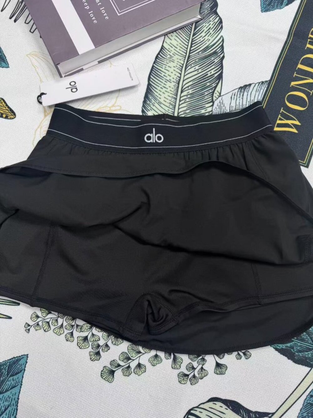 ALO Yoga🥰Athletic Lightweight Black Match Point Tennis Skirt | Easy to match - Picture 3 of 7